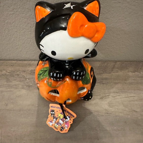 Sale! NEW! Hello Kitty Pumpkin Tea Light Holder - Picture 2 of 6